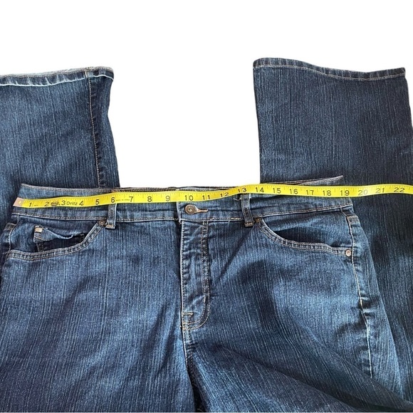 Bandolino blu Arianna boot cut jeans Sz 16 women 78%Cotton - Picture 10 of 15